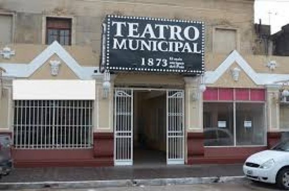 Impacto Corrientes.COM - Intensa agenda desplegada en el Teatro Municipal  de Goya