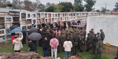 Despidieron con honores los restos del gendarme correntino asesinado cerca de Rosario