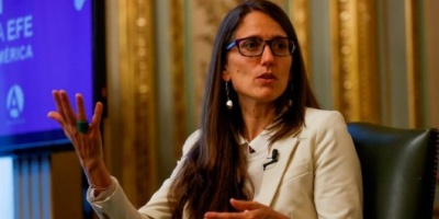 Elizabeth Gómez Alcorta presentó su renuncia indeclinable tras el operativo en Villa Mascardi