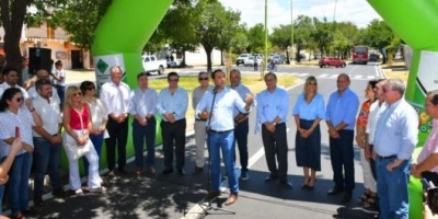 En Capital, Gustavo Valdés inauguró infraestructura vial
