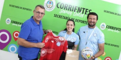 Correntinos del seleccionado argentino Femenino de Fútbol de Salón visitaron la Secretaría de Deportes
