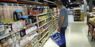 Las ventas de productos de consumo masivo cayeron un 8,9% en los pequeños comercios